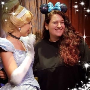 Meet your Posher, Danielle